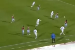 ANO/Όταν παίζεις γρήγορα... (βίντεο)
