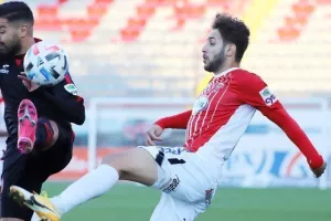 Επέστρεψε... με ΚΑΡΕ και ευστοχία απ' την "άσπρη βούλα"! (Φώτος)