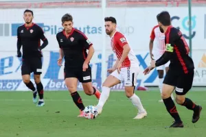 Επέστρεψε... με ΚΑΡΕ και ευστοχία απ' την "άσπρη βούλα"! (Φώτος)