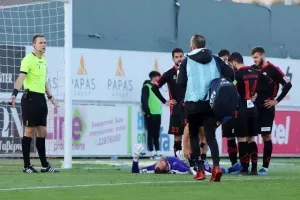 Επέστρεψε... με ΚΑΡΕ και ευστοχία απ' την "άσπρη βούλα"! (Φώτος)