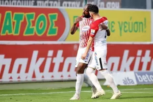 Επέστρεψε... με ΚΑΡΕ και ευστοχία απ' την "άσπρη βούλα"! (Φώτος)