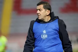 Επέστρεψε... με ΚΑΡΕ και ευστοχία απ' την "άσπρη βούλα"! (Φώτος)