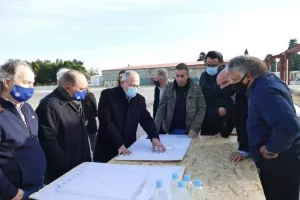 Επιθεώρησαν τα έργα στο "Γήπεδο του Αετού"