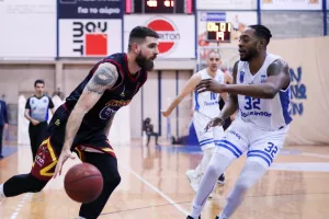 Ο Κεραυνός νίκησε τον Απόλλωνα