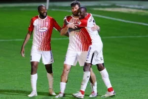 Επέστρεψε... με ΚΑΡΕ και ευστοχία απ' την "άσπρη βούλα"! (Φώτος)