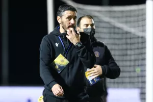 3 στα 3/Κέρκεζ