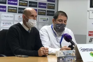 "Παλιά ήμασταν ευχαριστημένοι με την κατοχή/Θέλουμε να κάνουμε εμείς τις ερωτήσεις"