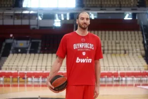 Οι εικόνες από την πρώτη προπόνηση του Κουφού (φώτος)