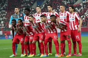 Όταν ο Ολυμπιακός... λύγισε τη Μάντσεστερ Γιουνάιτεντ (φώτος/βίντεο)
