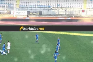 Διπλή αλλαγή ο Τιμούρ στο ημίχρονο