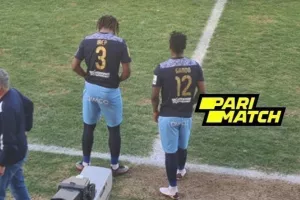 Αντίδραση... με διπλή κίνηση και 4-4-2