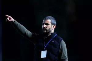 Νίκησε και μπαίνει πρώτη στην δεύτερη φάση 