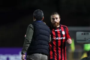 Νίκησε και μπαίνει πρώτη στην δεύτερη φάση 