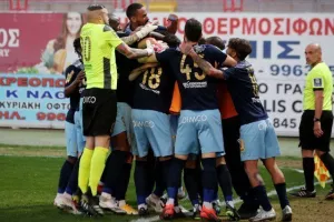 ΣΠΟΥΔΑΙΟ "διπλό" με ανατροπή και... ζωγραφιά Φελίπε! (Φώτος)