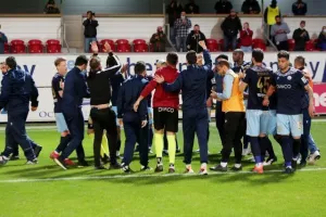 ΣΠΟΥΔΑΙΟ "διπλό" με ανατροπή και... ζωγραφιά Φελίπε! (Φώτος)