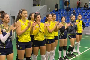 Νίκη και απόλυτο φαβορί η ΑΕΛ
