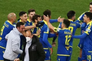 Συλλεκτική φανέλα με... ιστορική σημασία! (φώτο)
