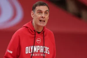 Μπαρτζώκας: "Έχουμε την ομάδα για να χτυπήσουμε κάθε έδρα στην EuroLeague"