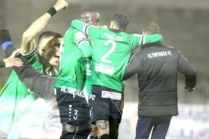 Έτρεχε, έπεσε, σηκώθηκε, έτρεξε… 