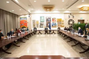 Απόψε σύσκεψη/Στο "τραπέζι" οι χαλαρώσεις