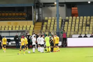 ΑΠΟΒΟΛΗ και με δέκα η ΑΕΚ (φώτος)
