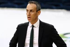 Μεγάλη κίνηση, να μην βάλουμε μεγάλο βάρος στους ώμους του"