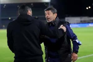 Πετράκης ή Κέρκεζ;