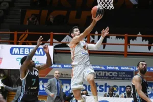 Τζάμπολ στη Ρόδο για τους προημιτελικούς