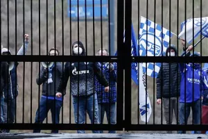 Διπλό «ντου» οπαδών και τραμπουκισμούς! (φώτος)