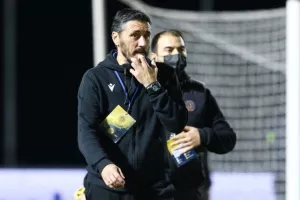 ΑΕΛ/2 προπονητές!