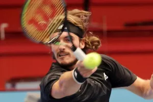 Australian Open: Η πρωινή προπόνηση του Τσιτσιπά (βίντεο)
