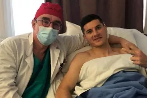 Χειρουργήθηκε ο Βρουσάι, περίπου ένα μήνα εκτός