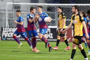 AEK: Πρέσινγκ για Δουβίκα