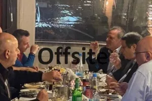 ΦΩΤΟ/Έξοδος για Ν.Αναστασιάδη με ποδοσφαιρική παρέα και όχι μόνο