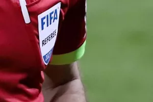 ΚΑΗΚΑΝ σχεδόν όλοι/Δεν βρίσκουν ΡΕΦ για τα ντέρμπι!