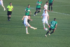 "ΚΟΥΣΟΥ"/Ανάρτηση με… τριφύλλι και πύραυλο!