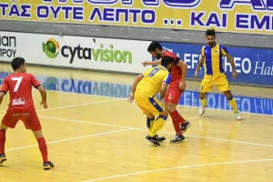 Στον τελικό το ΑΠΟΕΛ! (φώτος)