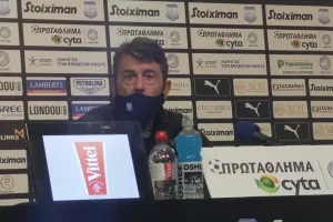 Πετράκης για διαιτησία: "Δεν θέλουμε χάρη-Ο ορισμός του πέναλτι, ο διαιτητής δεν πάει στο VAR"