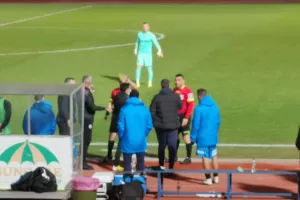 Ζήτησε πέναλτι ο Απόλλωνας- Κίτρινη του Λ. Σωτηρίου σε Μπεντόγια (φώτος)