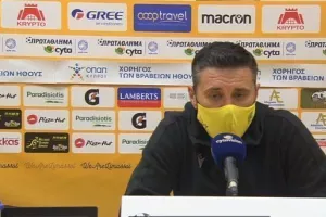 ΚΕΡΚΕΖ: "Ο κύριος Μπεργκ πάντα μιλά για την διαιτησία αλλά...." 