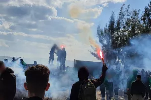 ΘΥΡΑ 9: "Την άνοδο θα πάρουμε με το έτσι και το θέλω"