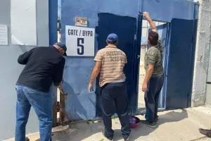 Μπογιάτισμα στο “Δασάκι” με τον Κίκη στην πρώτη γραμμή! (φώτος/βίντεο)