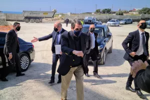 Casual ο πρόεδρος…