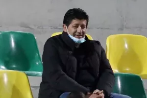 Πετρής/πέταλο