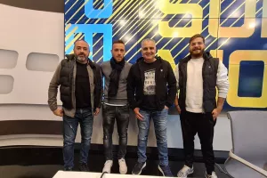 Και σε ρόλο μοντέλων.../Super Monday