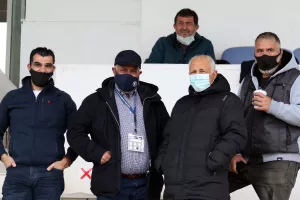 Κίκης... τιμ!