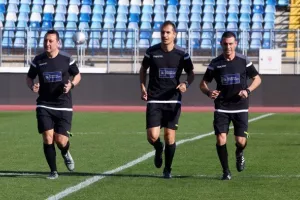 Ένας άβολος συμβιβασμός…