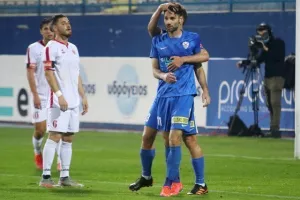 Με συνοπτικές διαδικασίες και... πεντάρα! (Φώτος)