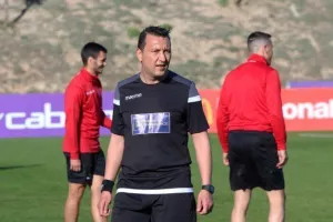 Ένας άβολος συμβιβασμός…