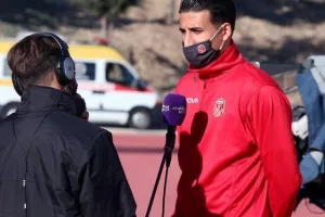 Ένας άβολος συμβιβασμός…